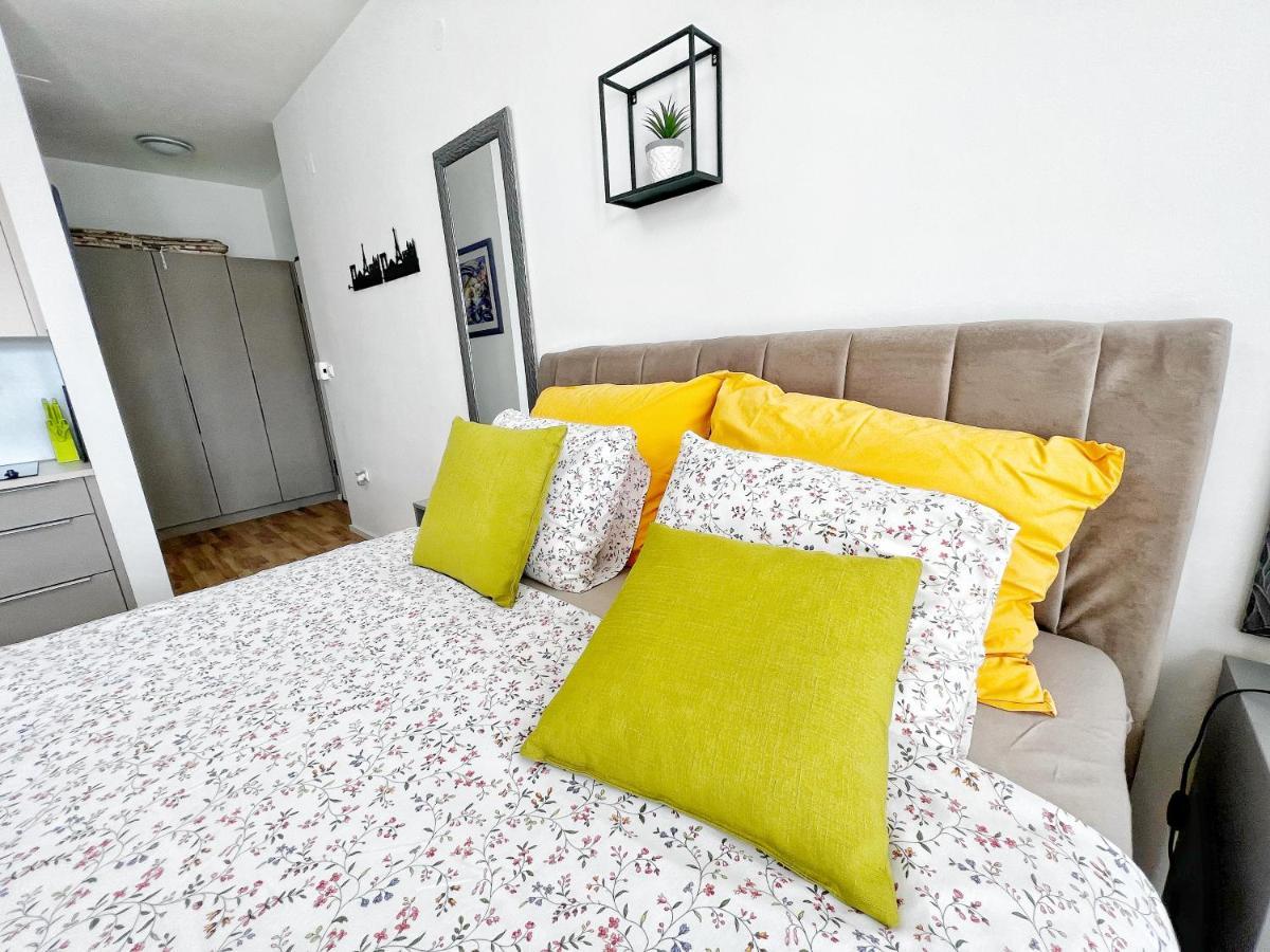 Studio Apartma Pag Blue Ocean 1 With Sea View 帕格 外观 照片