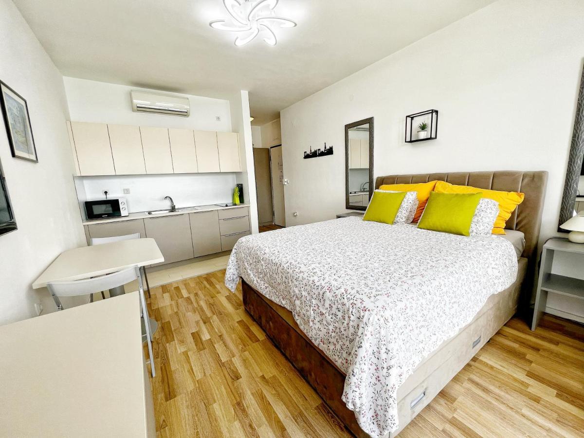 Studio Apartma Pag Blue Ocean 1 With Sea View 帕格 外观 照片